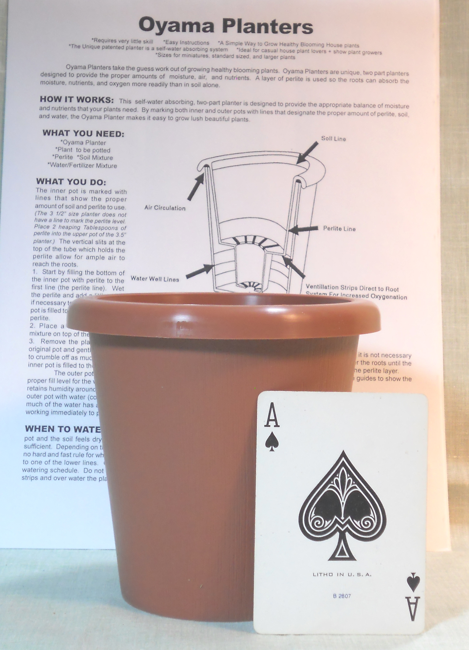 4" Oyama planter with playing card